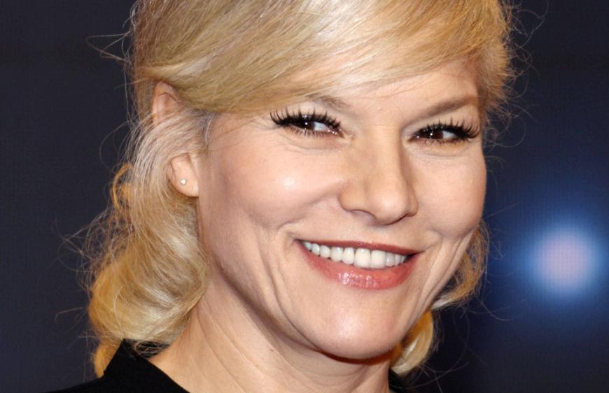Für Ina Müller läuft es gerade beruflich und privat richtig gut. Wäre das nicht genau der richtige Zeitpunkt, ihren Freun Johannes Oerding zu heiraten?