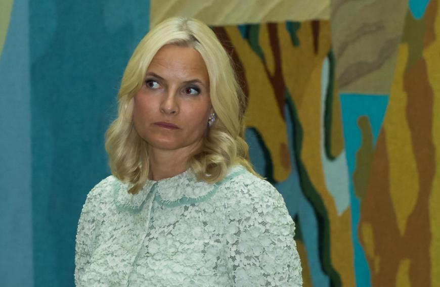 Die Beziehung von Kronprinzessin Mette-Marit und Prinz Haakon wurde gleich zu Beginn auf eine harte Probe gestellt.