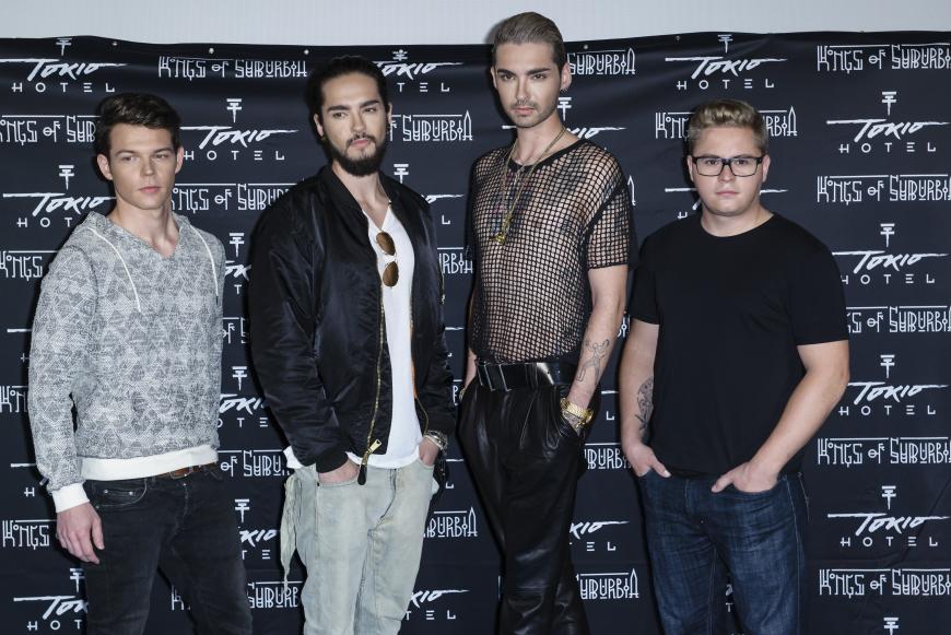 Aufgewachsen in einem kleinen Ort bei Magdeburg wurde Bill als exzentrischer Teenager mit Tokio Hotel quasi über Nacht zum Star.