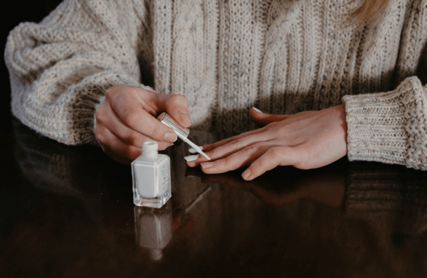Glaubt man den knapp 2.000 Sternebewertungen ist der Nagellack