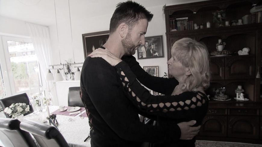 Grund ist der Tod ihrer Oma. Michael Wendler und seine Tochter erfuhren gestern, dass die 73-Jährige gestorben ist.