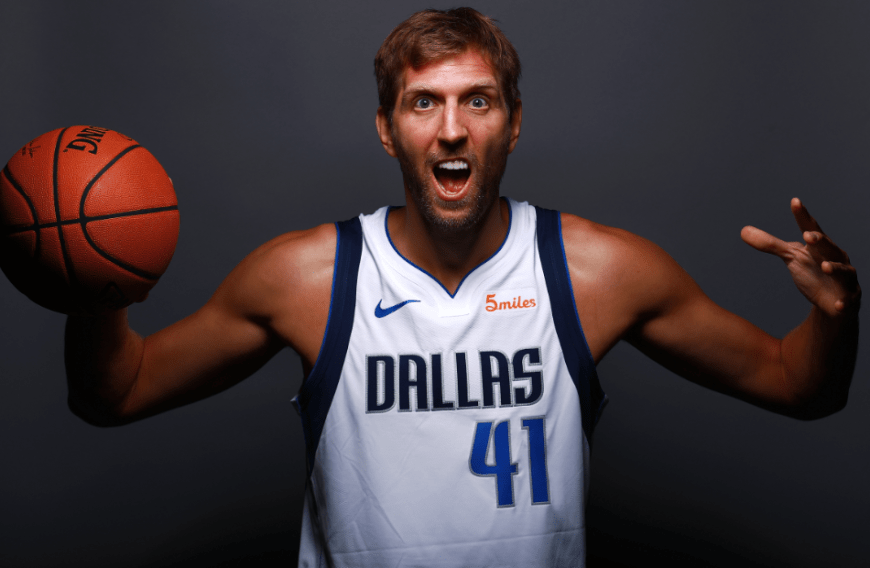 Schon jetzt glaubt knapp ein viertel der ProSieben-App-Nutzer, dass die deutsche NBA-Legende Dirk Nowitzki unter der Maske steckt.