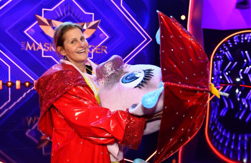 ... der Grund: Viele Zuschauer kannten Sportmoderatorin Katrin Müller-Hohenstein, die sich unter dem Schweinchen verbarg, nicht.