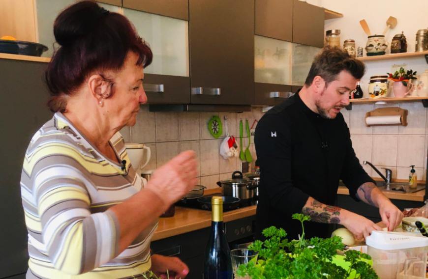 Doch Daniel hat auch verborgene Talente - und die haben auf den ersten Blick so gar nichts mit Kochen zu tun.
