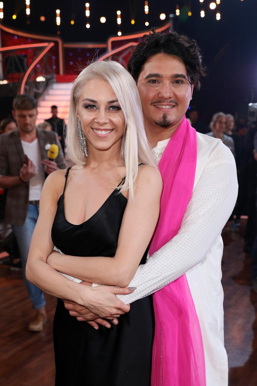 Die Fans der Tanzshow müssen im diesen Jahr auf Erichs Lebensgefährtin, Oana Nechiti, verzichten.
