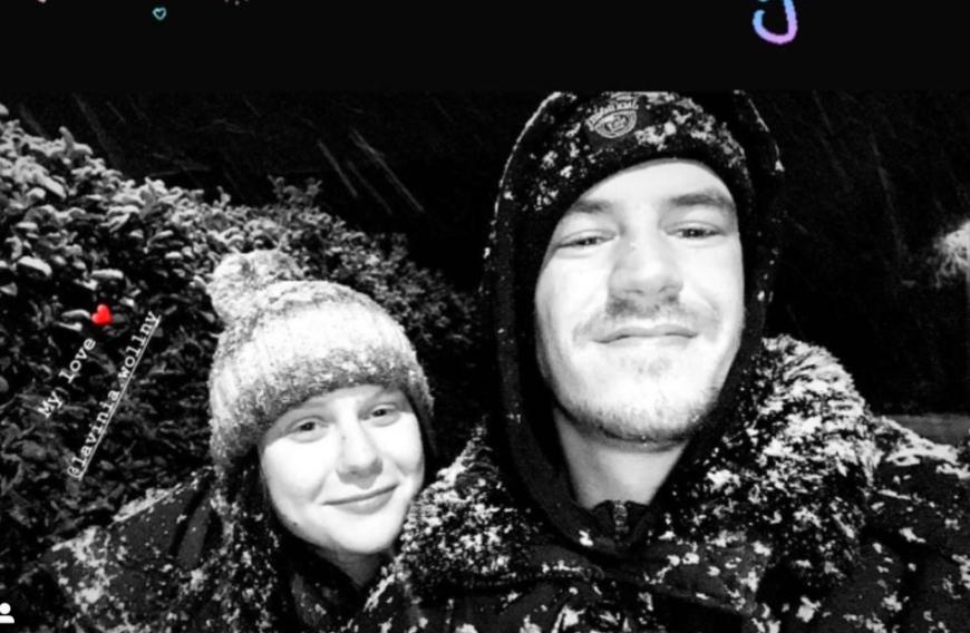 Auch die 21-Jährige ist derzeit super happy. Vor einigen Tagen zeigte sie ihren Freund erstmals ihren Instagram-Followern.