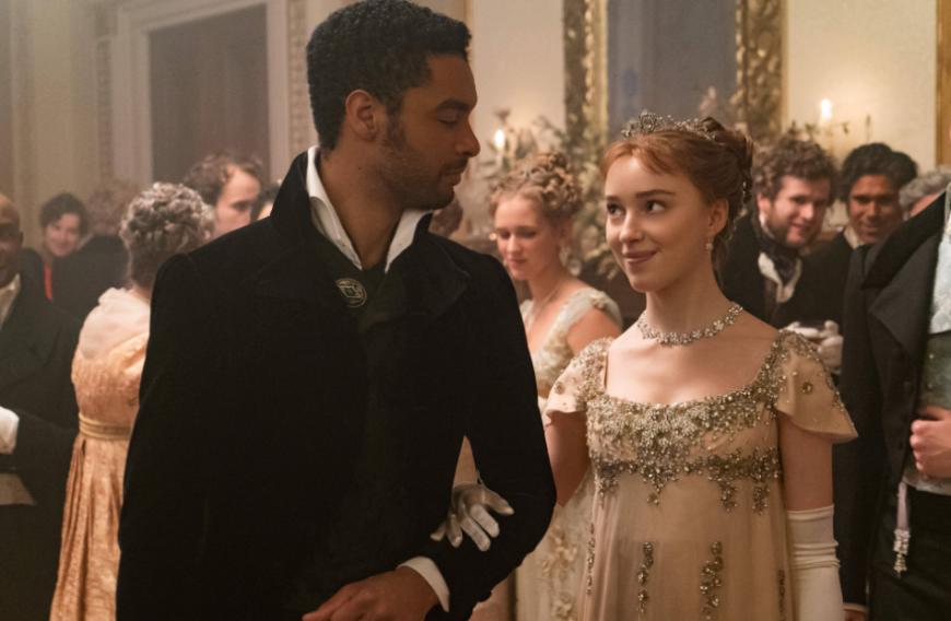Wie groß die Rolle des Duke of Hastings und Daphne Bridgerton sein wird, ist bisher unklar. Fakt ist aber: Es sollen auf jeden Fall wieder viele heiße Szenen auf die Zuschauer warten.