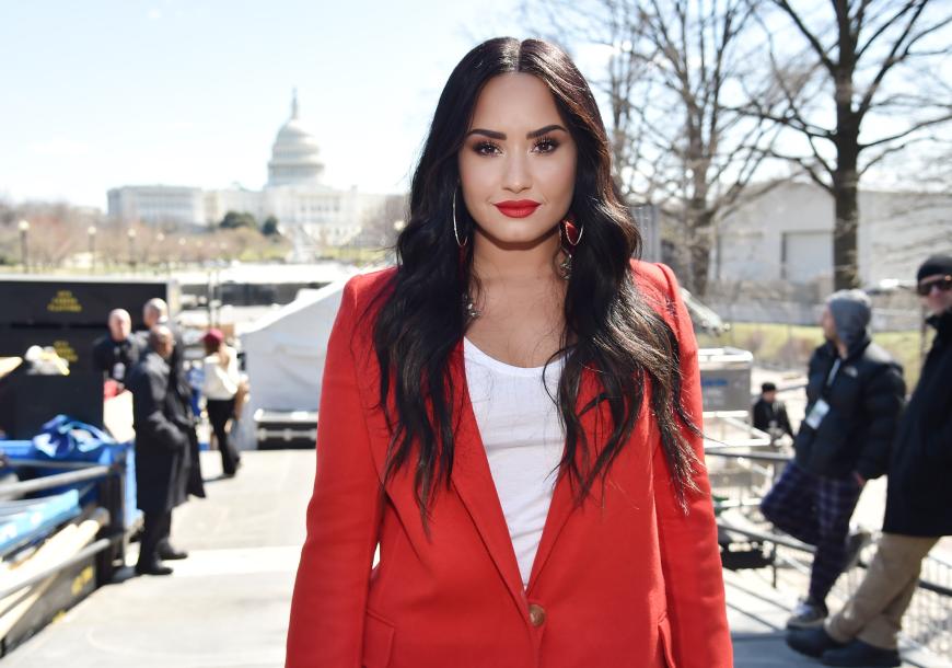 Demi Lovato verrät, wie sie schnell Gewicht verloren hat.