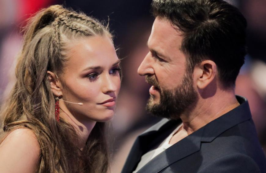 Ein Insider will jetzt verraten haben, dass die Ehefrau von Michael Wendler bereits viele Tränen vergossen hat.