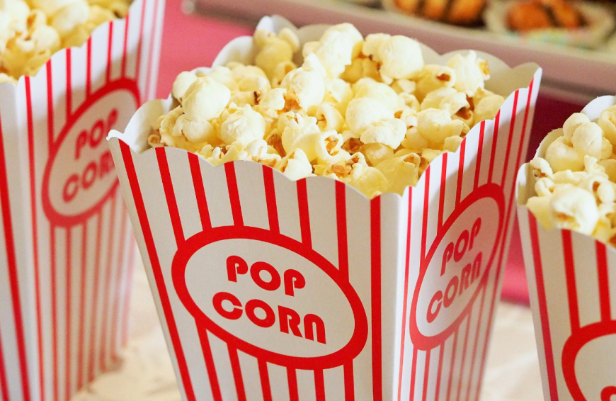 Popcorn wie im Kino mit einer coolen Maschine bequem selber machen.