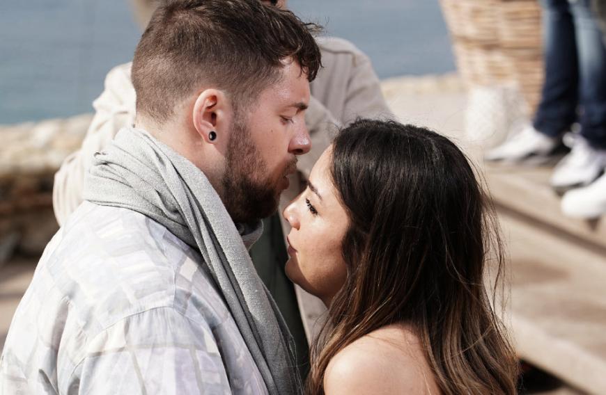 Für ihre harten Worte gegen die DSDS-Kandidaten Marvin und Katharina wird die Jurorin im Netz angefeindet.