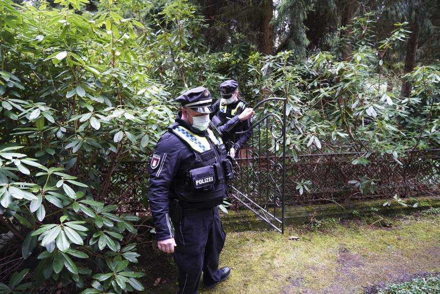 Immer wieder wurde in den vergangenen Monaten an seiner Grabstätte dem Ohlsdorfer Friedhof in Hamburg randaliert.
