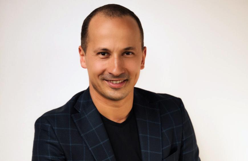 Und auch mit weiteren bekannten Gesichtern, wie Tänzer Sergiu Luca, gibt es ein Wiedersehen.