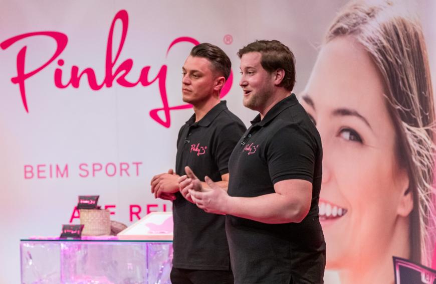 Angeblich sollen sich die Gründer an strenge Regeln halten müssen - so, wie wahrscheinlich auch die Gründer-Duo: Eugen Raimkulow (l.) und Andre Ritterwürden aus Olfen präsentieren in der vierten Folge mit