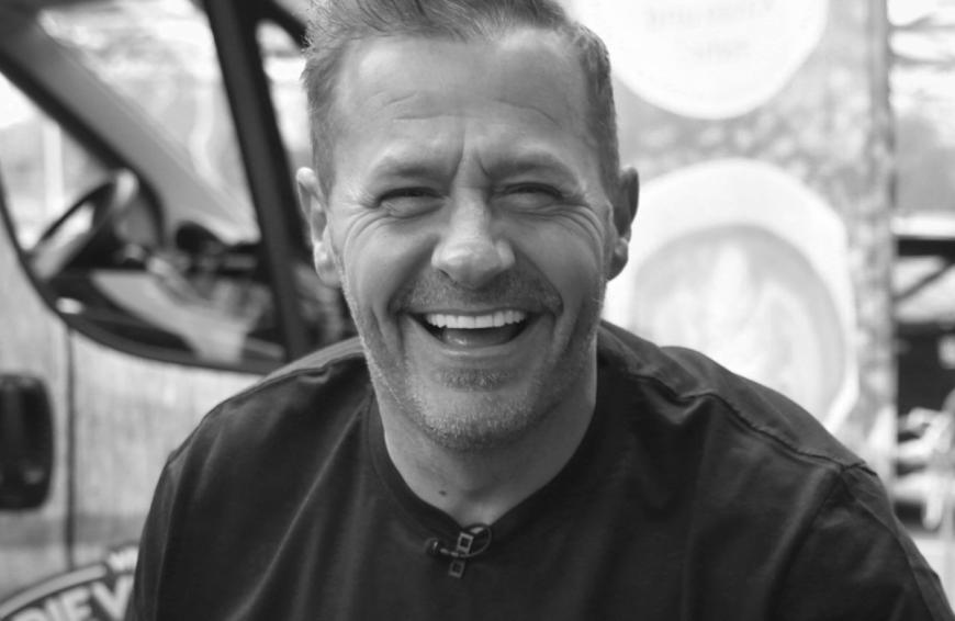 Auch erste Details über die Trauerfeier sind bereits bekannt: Willi Herren soll um 11:11 Uhr beigesetzt werden, die ganze Beerdigung soll an die kölsche Frohnatur des Entertainers angelehnt werden.