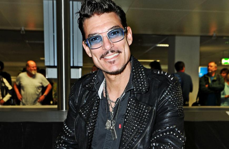So kannte man Chris Töpperwien: Dunkle Mähne, coole Brille und Lederjacke.