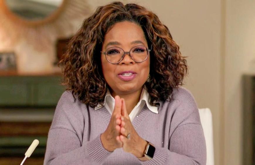 Als Tochter minderjähriger Eltern verbrachte Oprah viel Zeit bei ihrer Großmutter und ihrem Großvater.