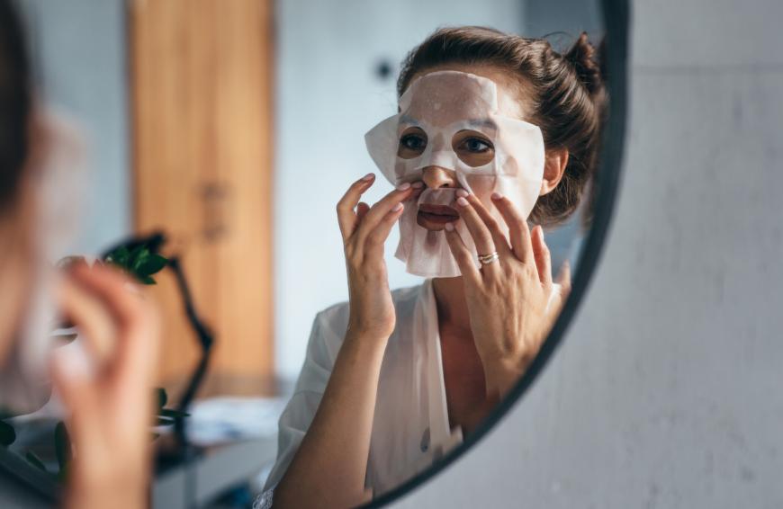 Ab sofort kannst du deine Sheet-Masken selber herstellen – und zwar mit einem "Face Mask Maker"!