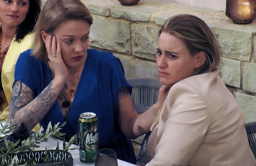 Sonja (rechts) geriet mit einer Mistreiterin aneinander.