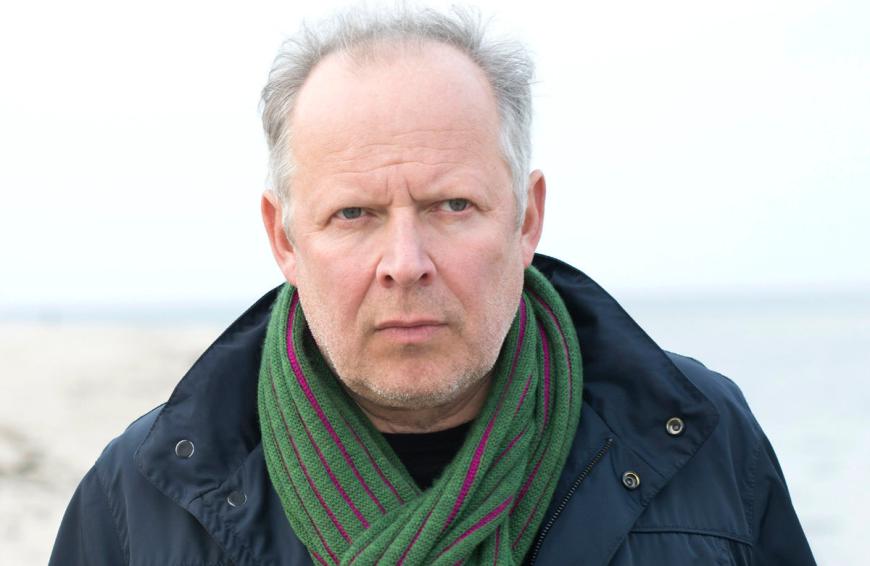 Axel Milberg dürfe sich über geschätzte 115.000 Euro pro gedrehter Folge freuen.