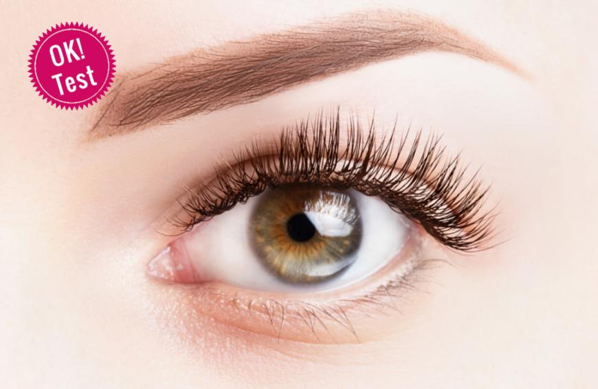 Wir haben die besten Wimpernseren ohne Hormone wie Prostaglandin unter die Lupe genommen – und das ist unsere Top 6. 