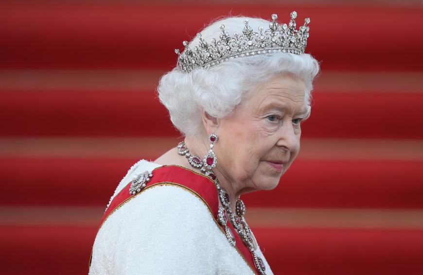Queen Elizabeth II. muss erneut einen Skandal um ihr Königshaus über sich ergehen lassen.