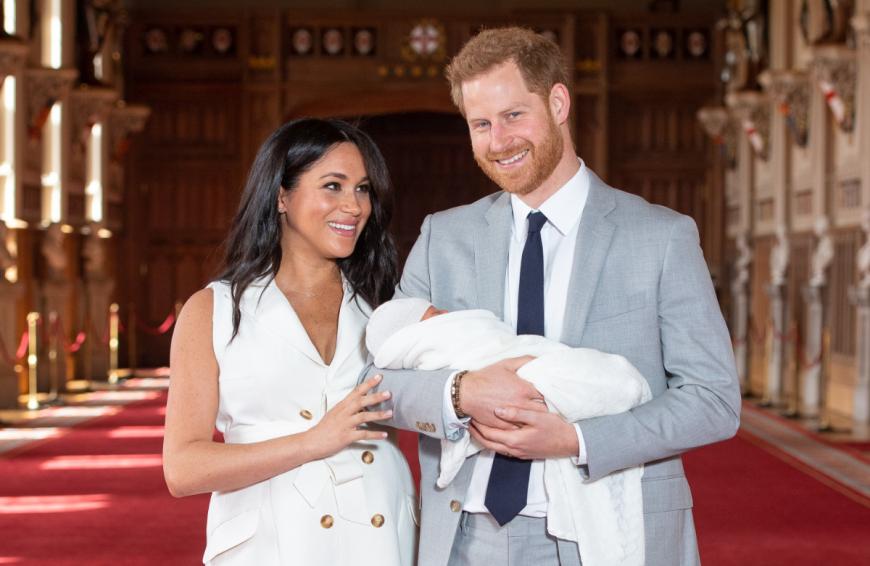 Sie und Harry sind überglücklich, dass Töchterchen Lilibet Diana endlich auf der Welt ist.