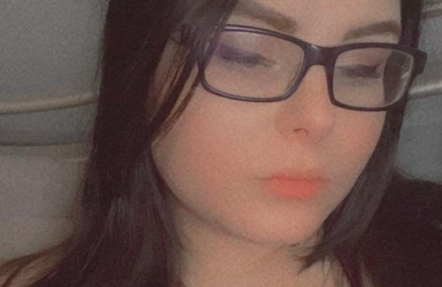 Weil sich die Tochter von Silvia Wollny nur noch sporadisch mit immer ähnlich aussehenden Selfies bei ihren Followern meldet ...