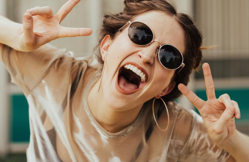 Endlich ist der Sommer wieder da! Obwohl das wirklich gute Wetter noch ein wenig auf sich warten lässt, haben einige Sternzeichen schon jetzt Grund zur Freude.