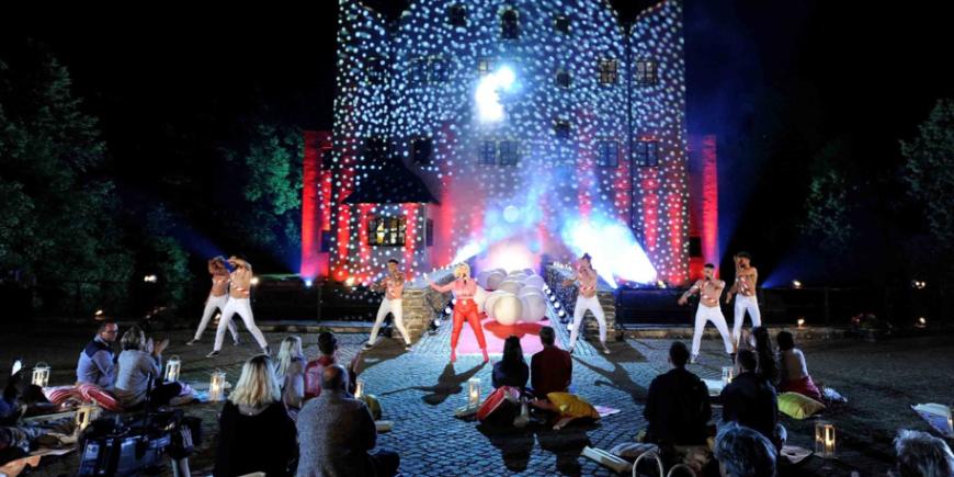 In den vergangenen Jahren bot das Wasserschloss Klaffenbach eine traumhafte Kulisse für die Schlager-Show.