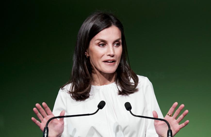 ...Ehefrau Letizia 130.000 Euro. Obwohl ihr Nachwuchs seit mehreren Monaten als Vertreter der spanischen Krone t tig ist, gehen sie vorerst (offiziell) leer aus.