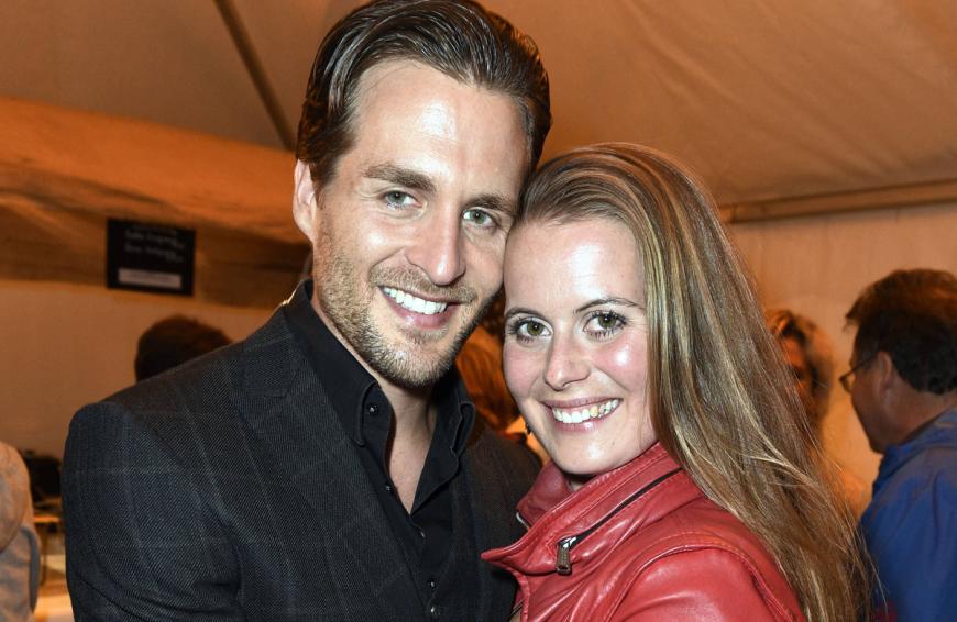 Alexander Klaws ist seit 2019 mit seiner Frau Nadja Scheiwiller verheiratet.