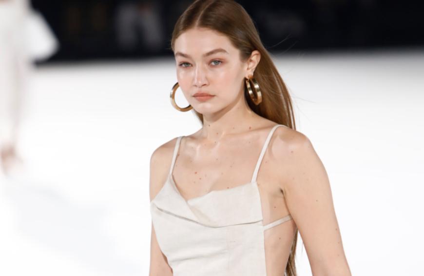 Mode Gigi Hadid begeistert mit einem makellosen, aber dennoch natürlichen Teint. 