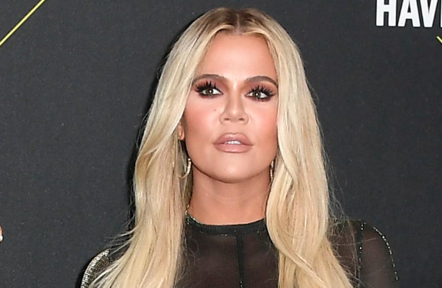 Khloé Kardashian steht wohl ziemlich zwischen den Stühlen.