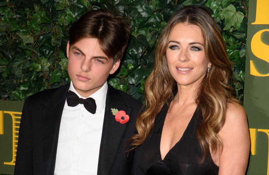 Liz Hurley kämpft vor Gericht wie eine Löwin für ihren Sohn Damian.