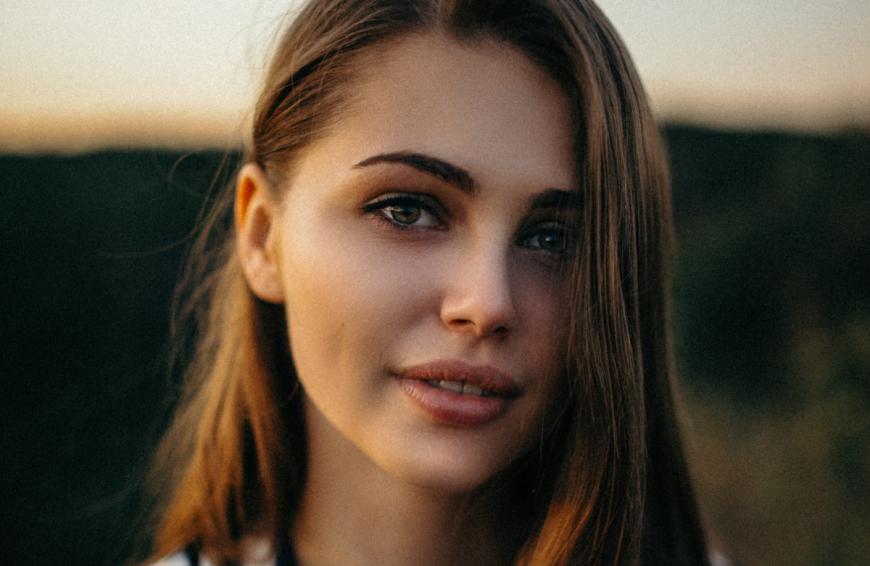 Ein preisgekröntes Anti-Aging-Serum gilt als wahrer Jungbrunnen für deine Haut. 