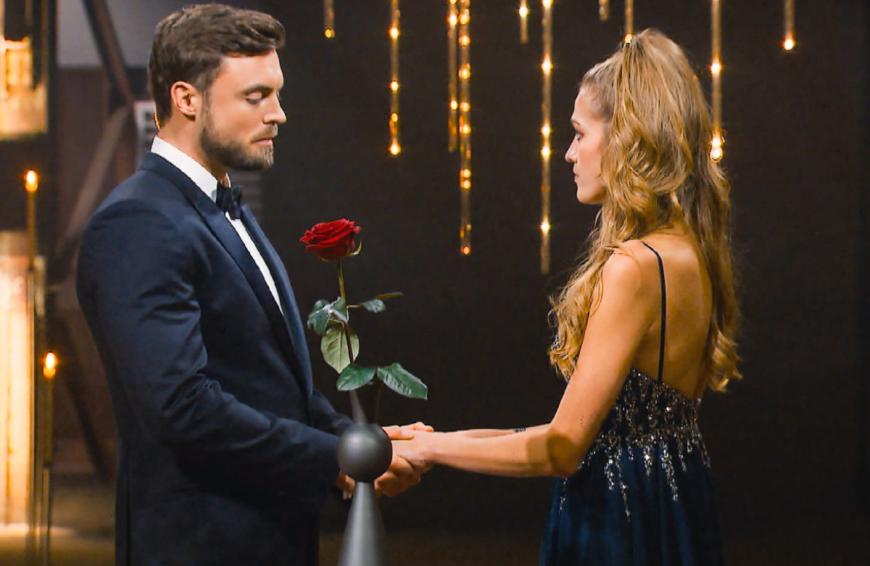 Was wohl Bachelor Niko Griesert zu den heißen Fotos seiner verschmähten Auserwählten sagt?