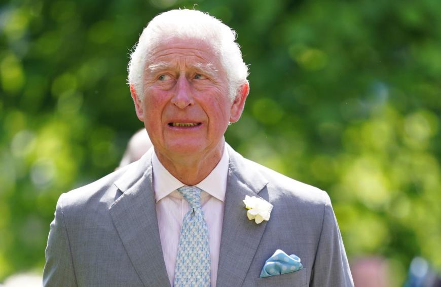 Prinz Charles hatte sich trotz der heftigen Attacken seines Sohnes Harry gegen ihn lange zurückgehalten.