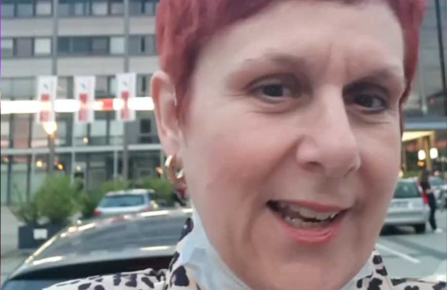 Seine Ehefrau Iris Abel sieht das ein bisschen anders. Schon vor wenigen Tagen nahm sie ihren Liebsten mit einer deutlichen Ansage in Schutz.