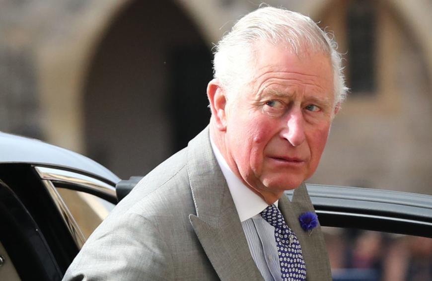 Prinz Charles hat gerade einige Probleme zu bewältigen: Der Ärger um seinen Bruder Andrew, Sorge um die Queen und dann sind da auch noch Sohn Harry und Schwägerin Meghan, die ihm Kopfzerbrechen bereiten.