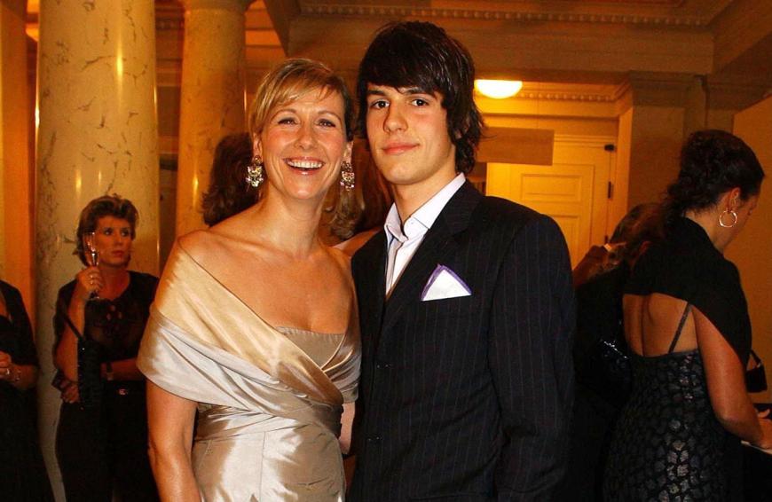 Andrea Kiewel 2004 mit ihrem ersten Sohn Max.