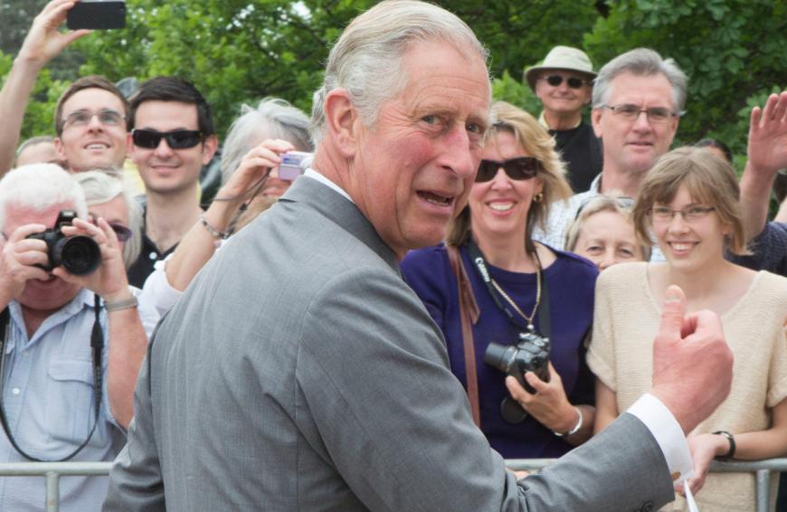 Prinz Charles muss wieder einmal mit einer ganzen Menge ungewollter öffentlicher Aufmerksamkeit klarkommen.