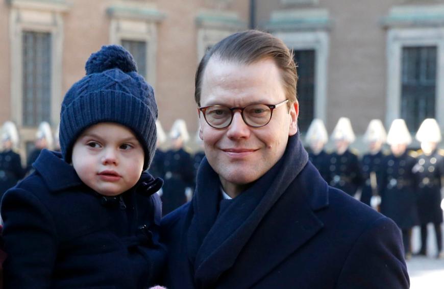 In der schwedischen Königsfamilie gibt es eine Krankheitswelle. Auch Prinz Oscar, Prinzessin Estelle und Prinz Daniel sind betroffen.