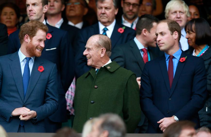 Prinz Harry (l.) und Prinz William (r.) haben sich seit der Beerdigung ihres Großvaters Prinz Philip nur selten gesehen.