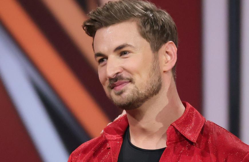 Nicolas Puschmann kann es kaum fassen.