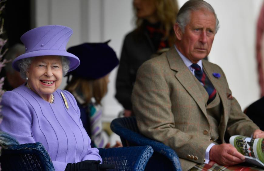 Obwohl es Queen Elizabeth II. aktuell noch gut gehen soll, denkt Charles schon sehr intensiv über die Zeit nach, wenn er einmal König ist.