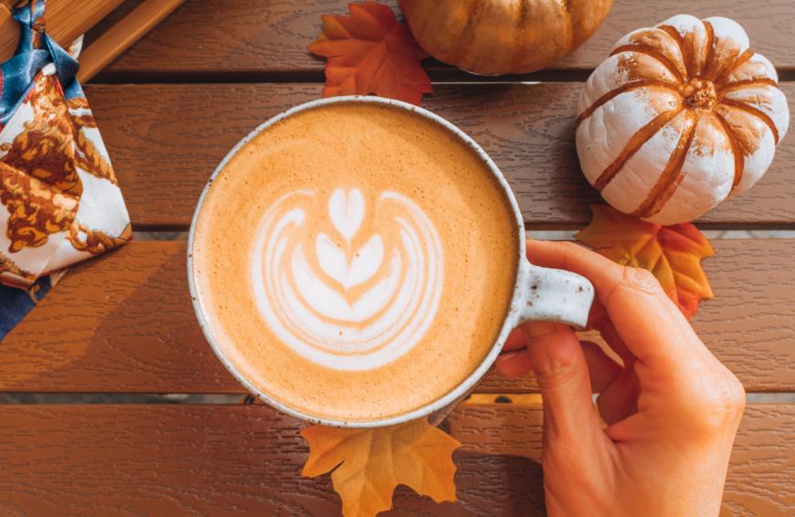 Food-Trend 2021: Pumpkin Spice Latte selber machen – so geht's! - Bild 1
