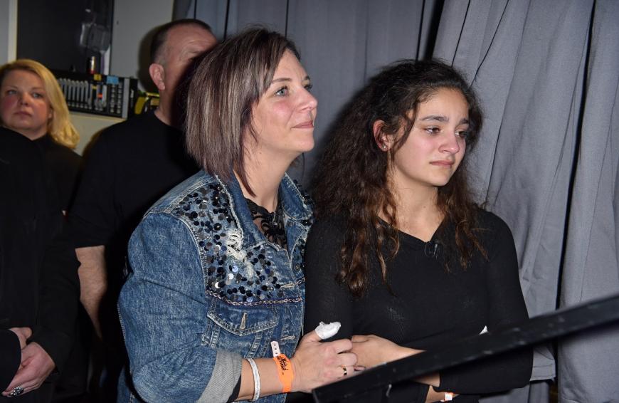 Jada Karabas spricht im