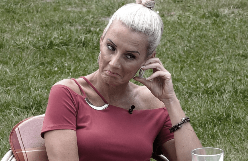 ... und geht deshalb gerne mal Feiern - für mehrere Tage. Die 45-Jährige hielt sich zu den Aussagen ihres Partners allerdings eher bedeckt.