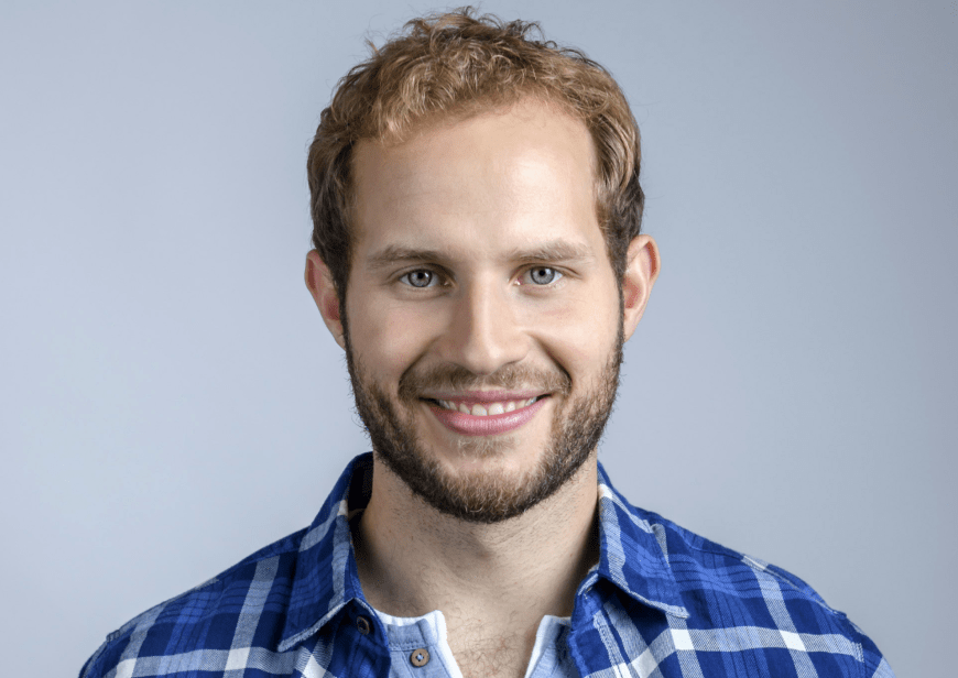 Arne Löber hat eine neue Rolle! Und die ist ganz anders, als wir ihn als Förster Florian kennen.